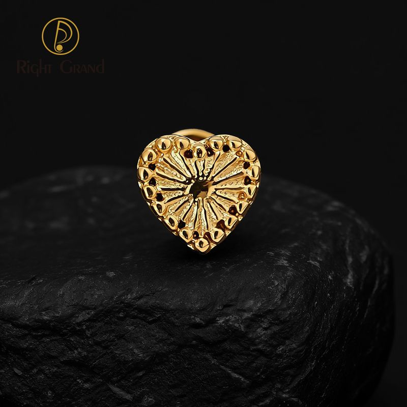 Right Grand Titanium Internal Thread Heart Sparkling Lines Cartilage Earring 16G Helix Tragus Stud Flat Back Labret Piercing Jewelry