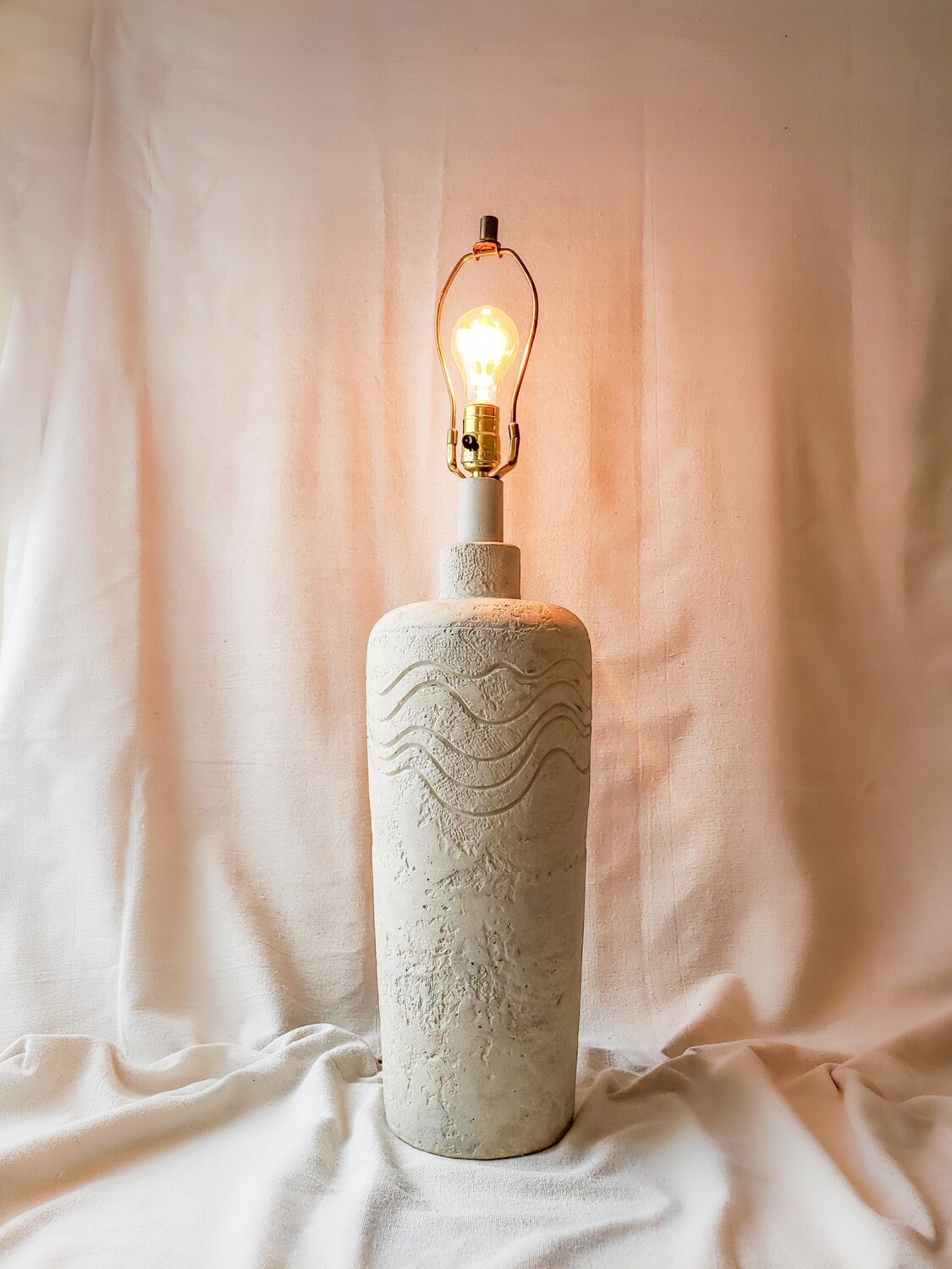 Postmodern Optic Swirl Plaster Table Lamp | Vintage | Casual Lamps 1986