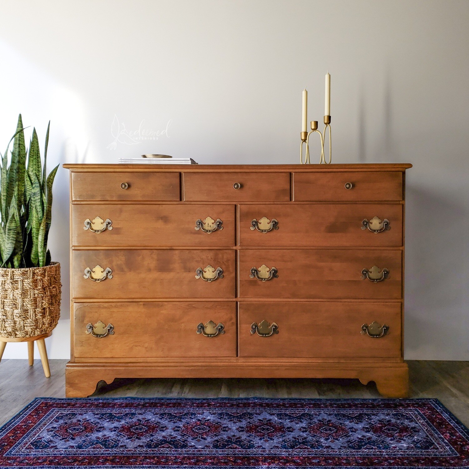Vintage Ethan Allen American Traditional Solid Maple 9-Drawer Dresser