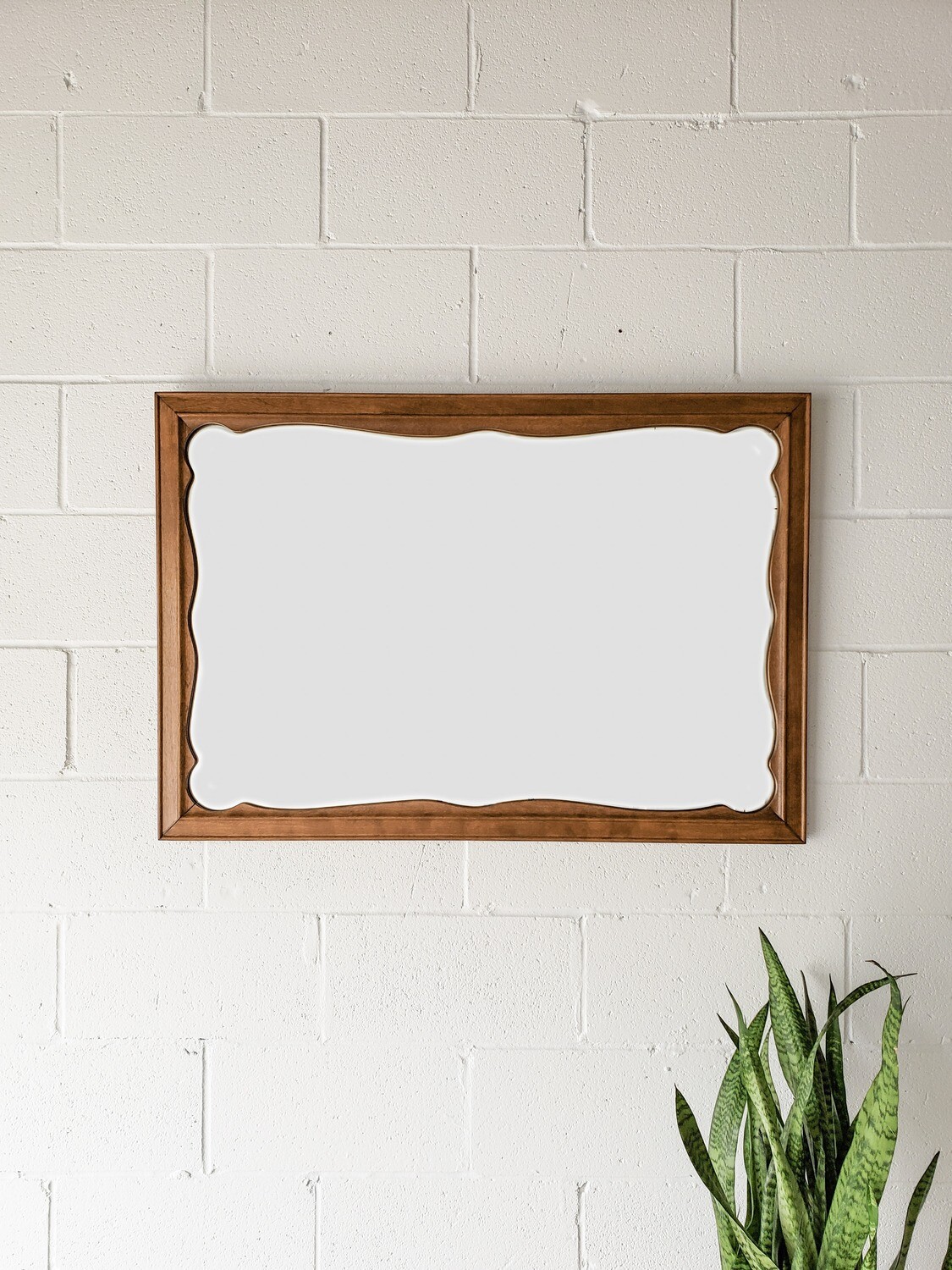 Vintage Mid-Century Ethan Allen American Traditional Solid Maple Framed Rectangular Wall Hanging Mirror