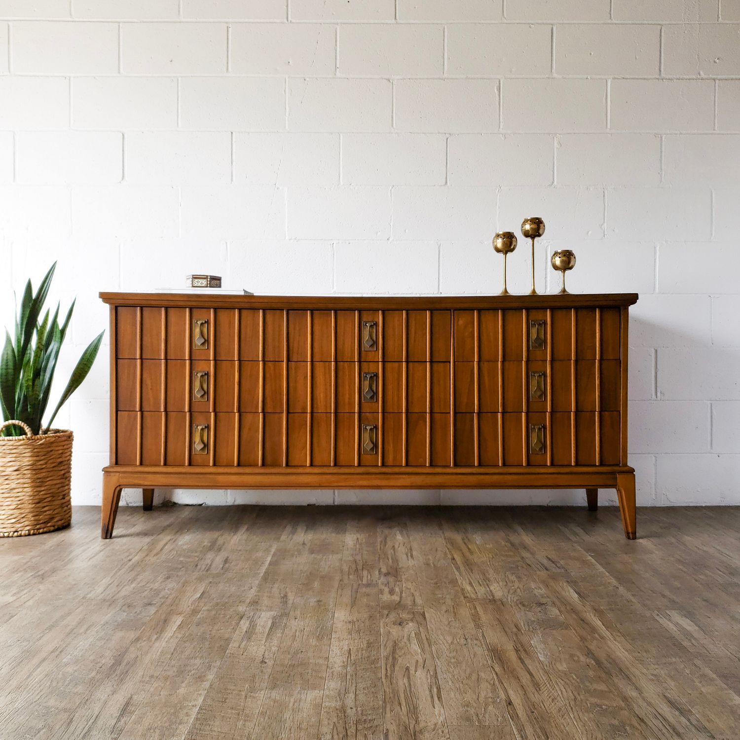 Vintage Mid-Century Modern Dixie 9-Drawer Dresser w/ Door Knock Style Pulls