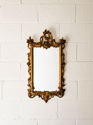 Vintage Syroco Ornate Antique Gold Tone Rococo Style Mirror