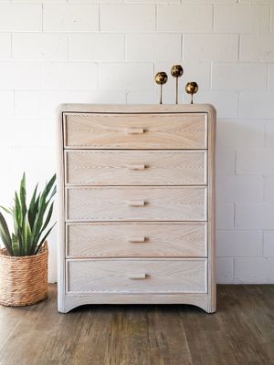 Vintage Whitewashed Split Reed Rattan 5-Drawer Chest | Coastal | Postmodern