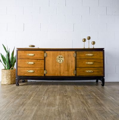 Vintage Lane Chinoiserie Style 9-Drawer Dresser