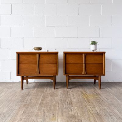 Vintage Set of (2) Mid-Century Modern Bassett Context 2-Drawer Walnut Nightstands w/ Sculptural Pulls | Circa 1960