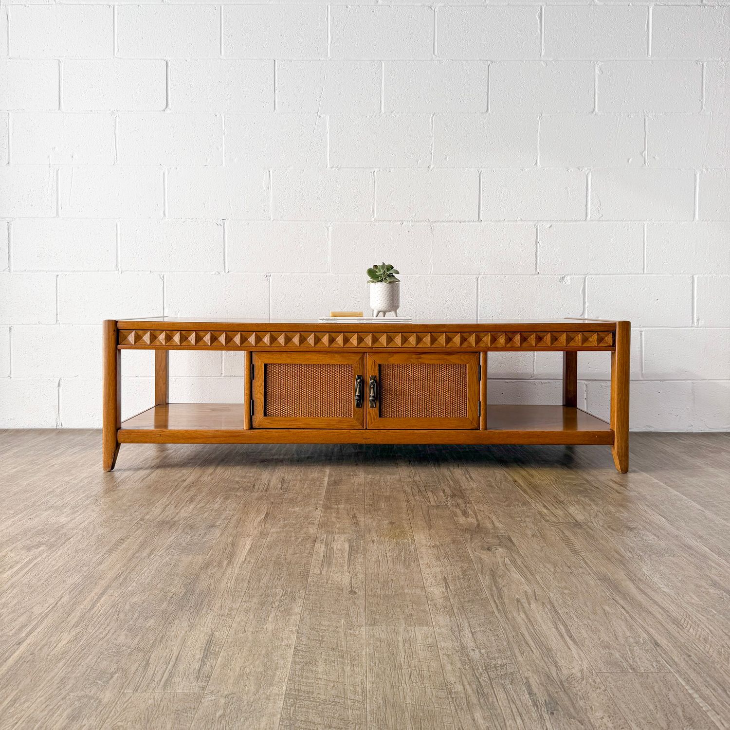 Vintage Mid-Century Modern Broyhill Premier Diamond Head Coffee Table