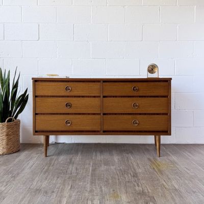 Vintage Mid-Century Modern Style House Exclusive Walnut 6-Drawer Lowboy Dresser by Bassett