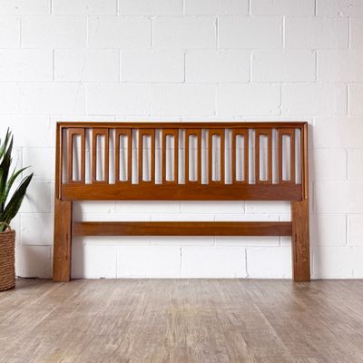 Vintage Mid-Century Modern Thomasville Walnut Queen Headboard &amp; Footboard Set | Consignment