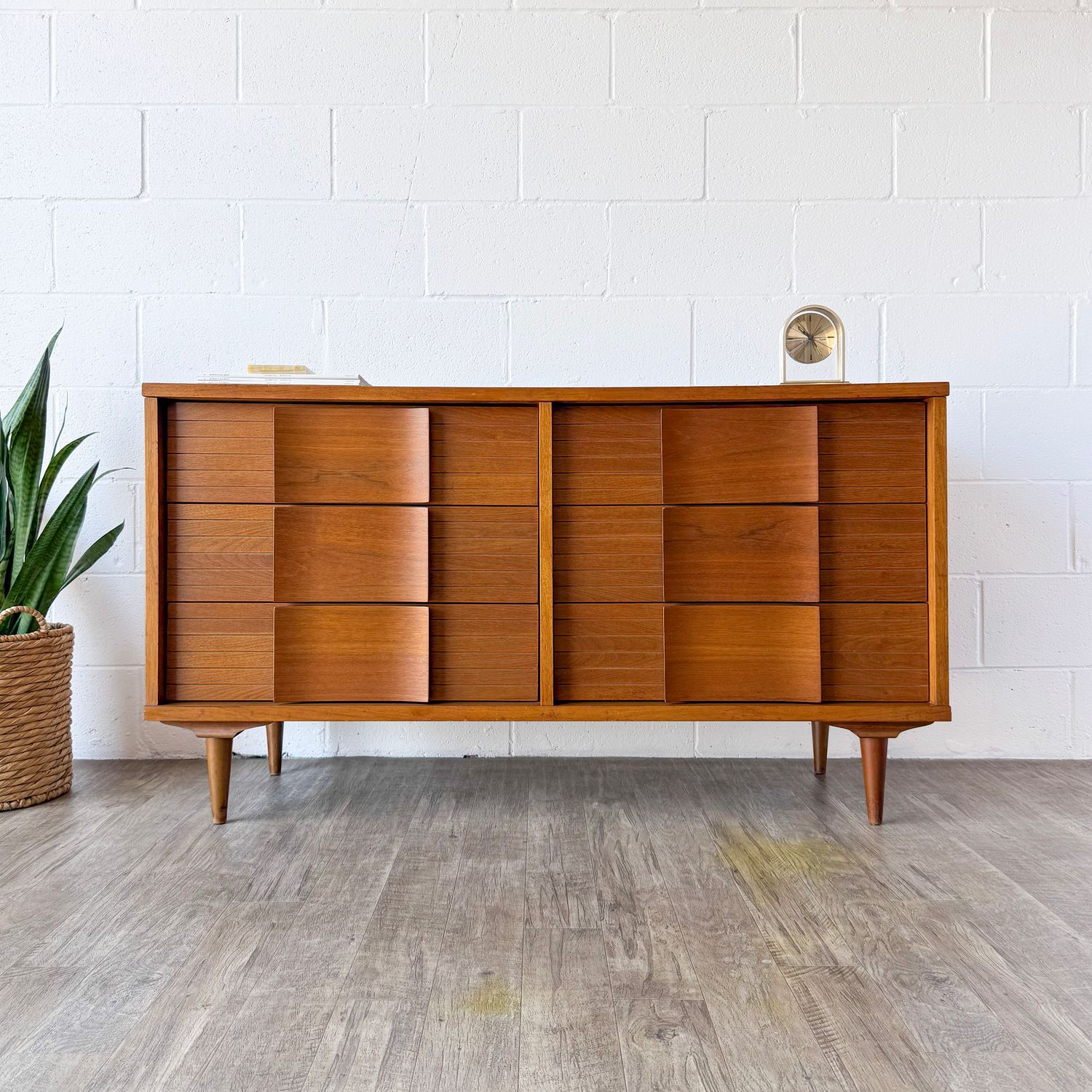 Vintage Mid-Century Modern Johnson Carper Delray Walnut &amp; Formica Top 6-Drawer Lowboy Dresser