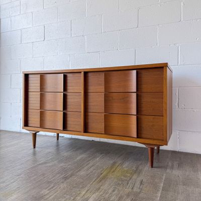 Vintage Mid-Century Modern Johnson Carper Delray Walnut &amp; Formica Top 6-Drawer Lowboy Dresser