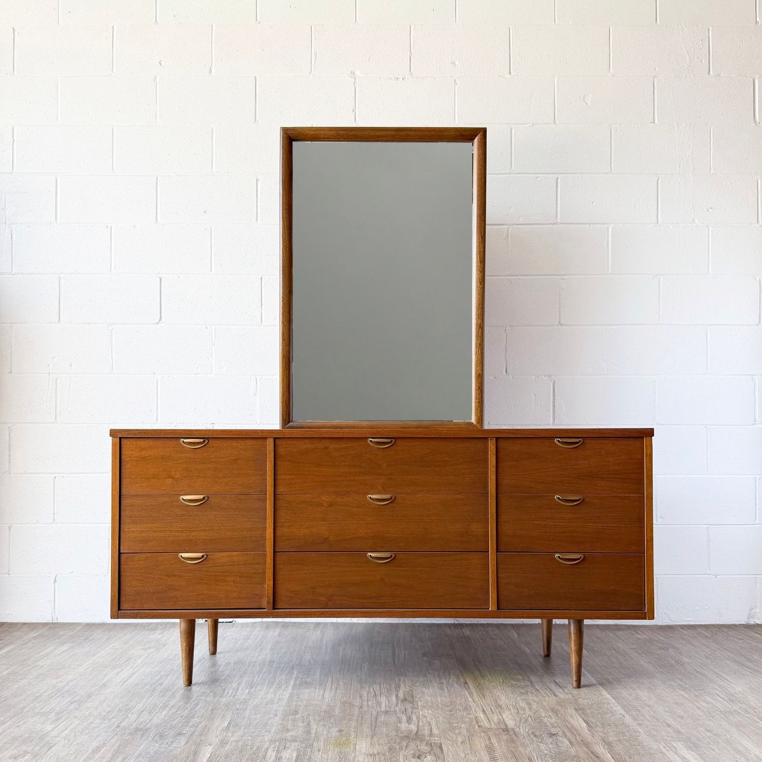 Vintage Mid-Century Modern Bassett Walnut 9-Drawer Lowboy Dresser