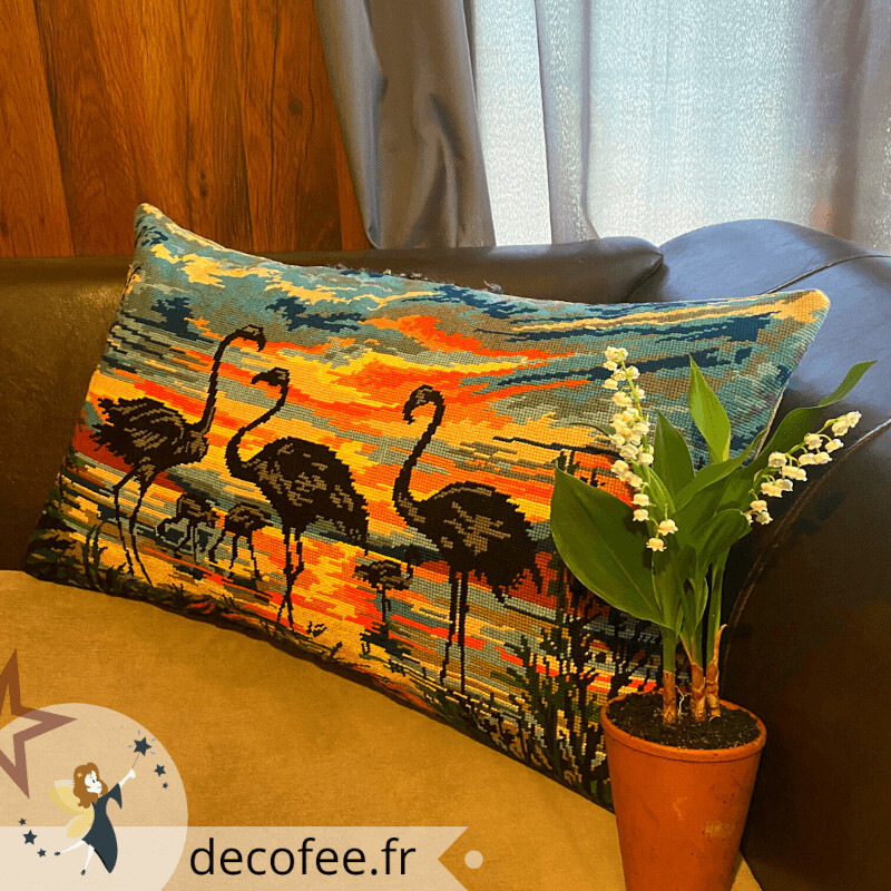 Coussin Tapisserie Flamant Rose