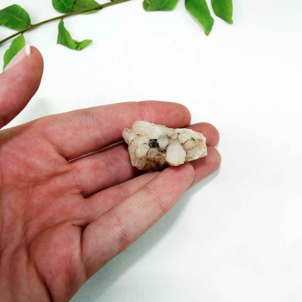 Formación generadora de Cuarzo Lechoso nieve mini