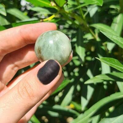 Esfera de jade verde extra