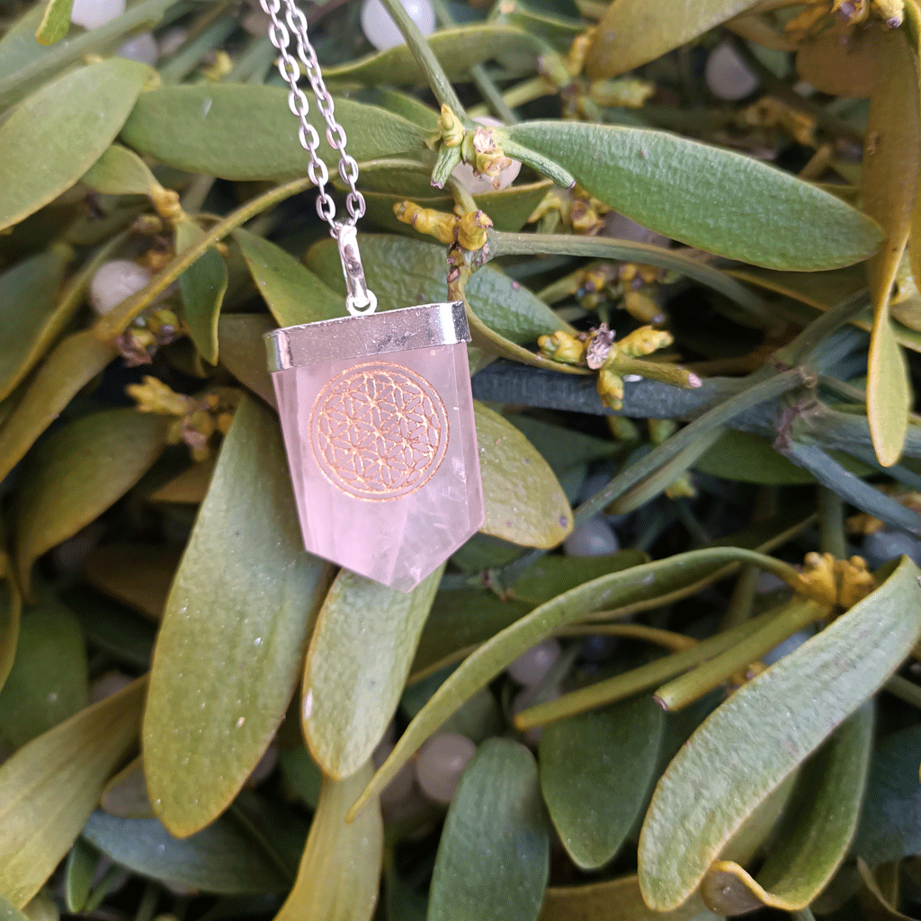 Colgante dor de Cuarzo Rosa