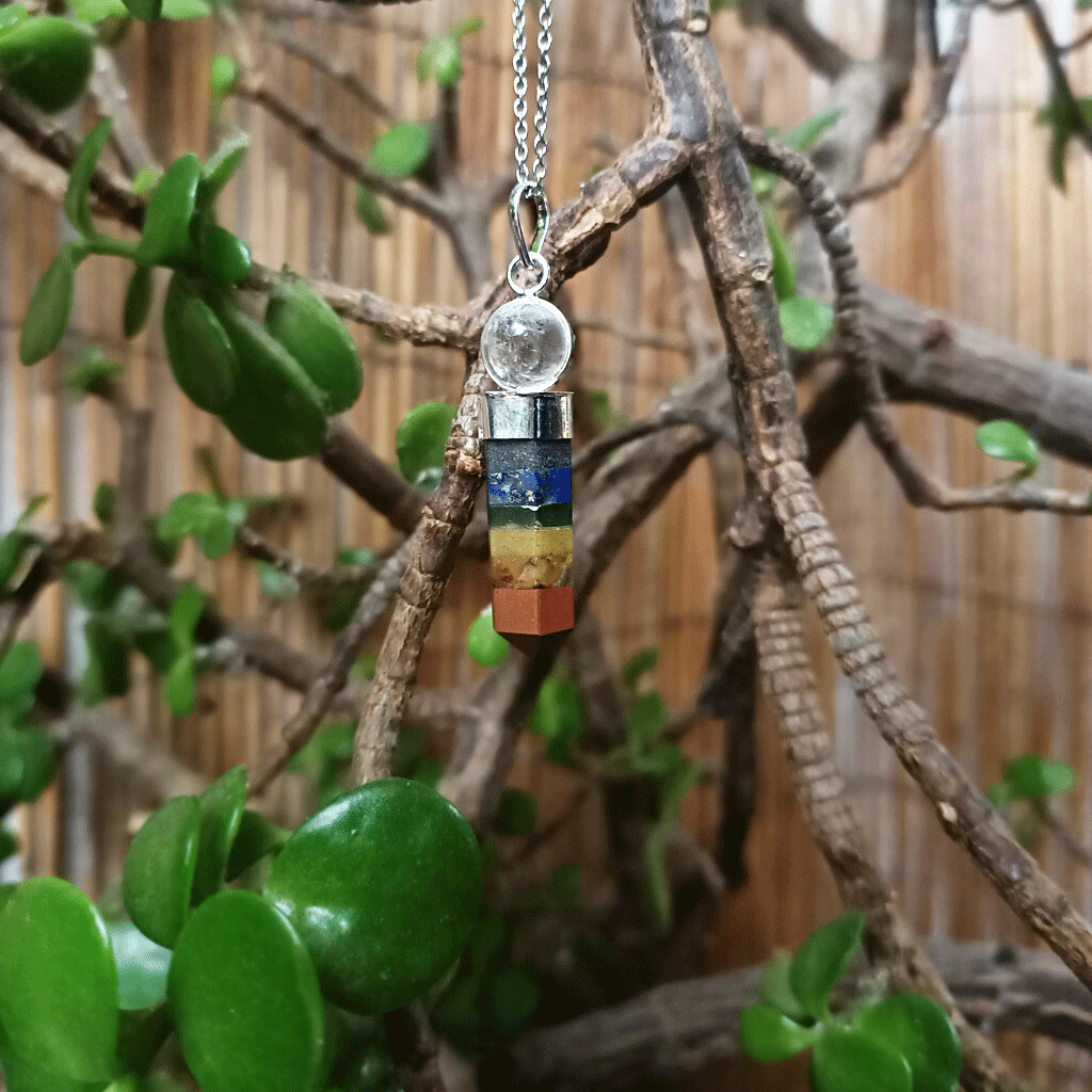 Colgante generador chakras con esfera de cuarzo