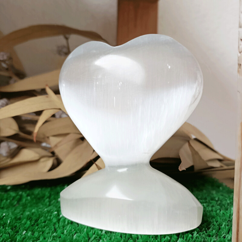 Monolito corazón grande de selenita