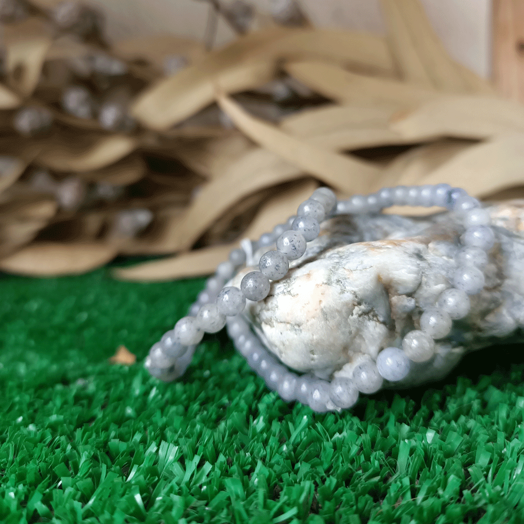 Pulsera elástica de Cuarzo Azul 4 mm.