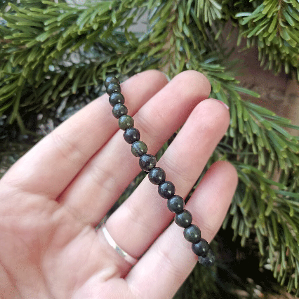 Pulsera de jade canadiense 6mm