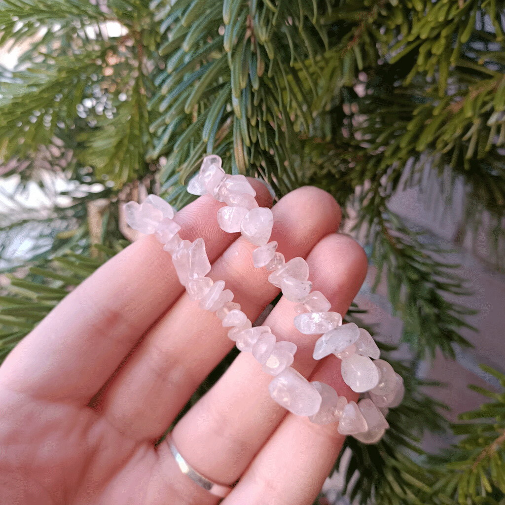 Pulsera chip de cuarzo rosa