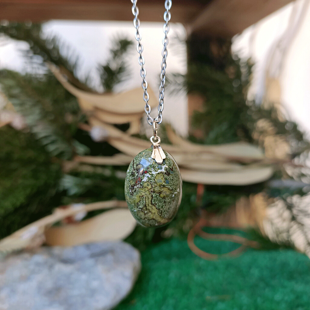 Colgante oval de piedra dragón en plata de ley 925 pieza única