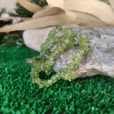 Pulsera chip de olivino