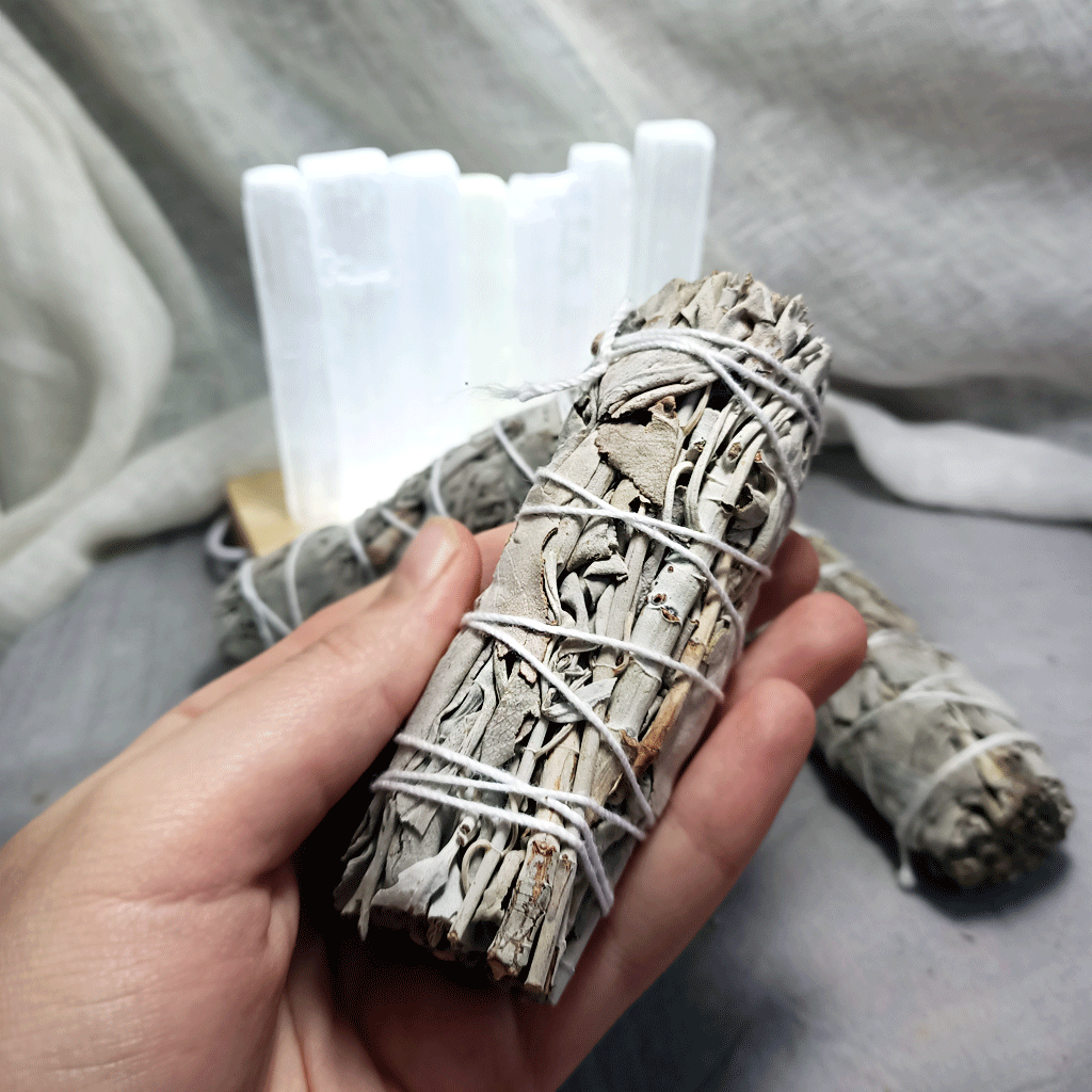 Atadillo de salvia apiana blanca californiana