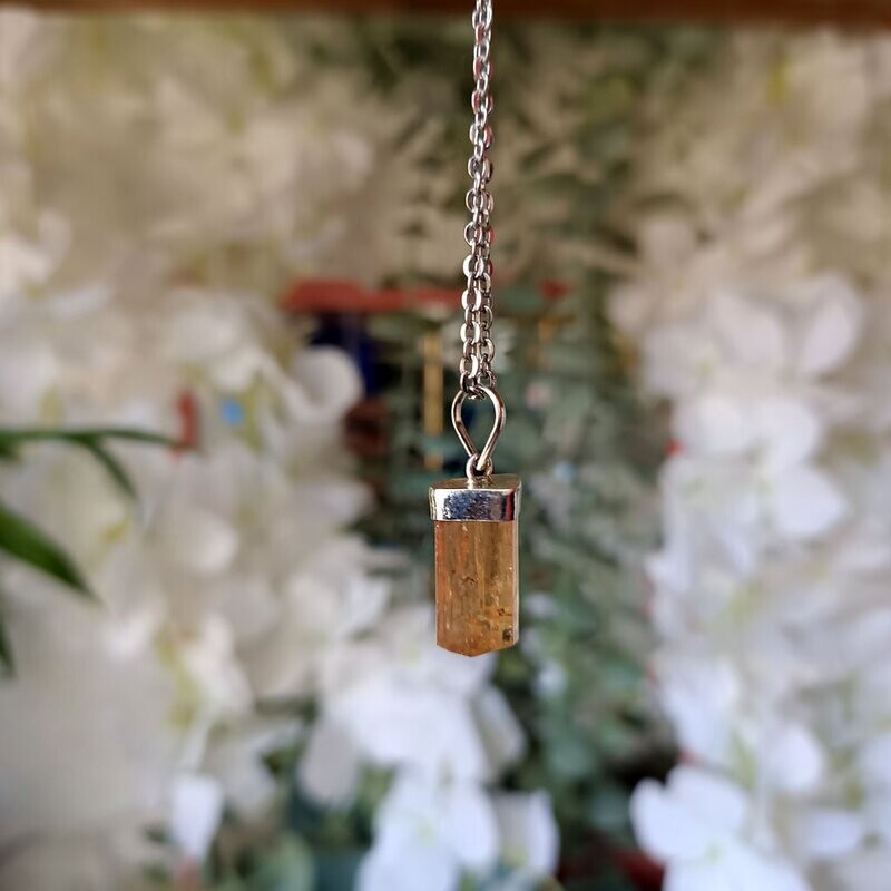 Colgante de Topacio Imperial en plata de ley 925 Colgante de Topacio Imperial en plata de ley 925