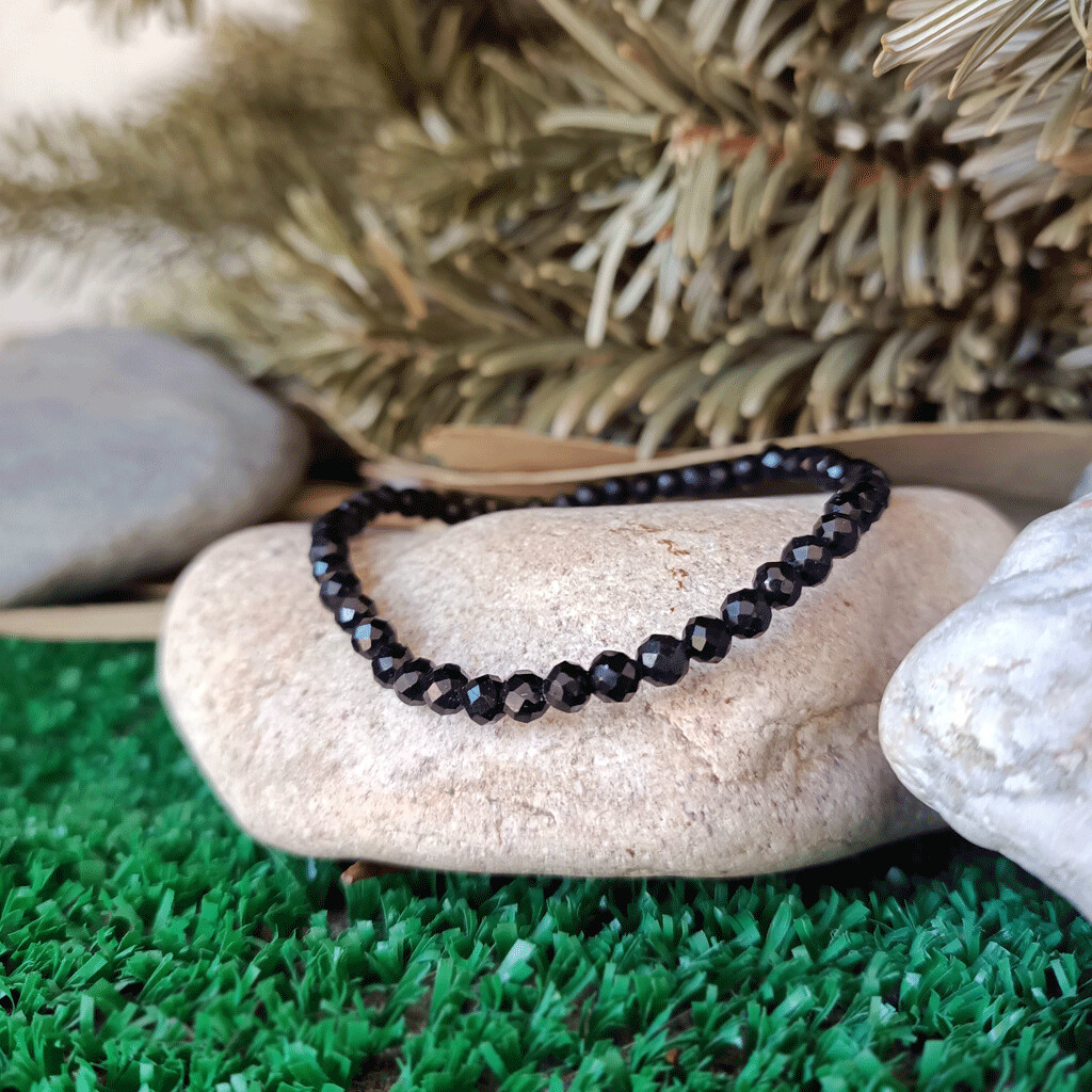 Pulsera tallada de turmalina negra  3mm