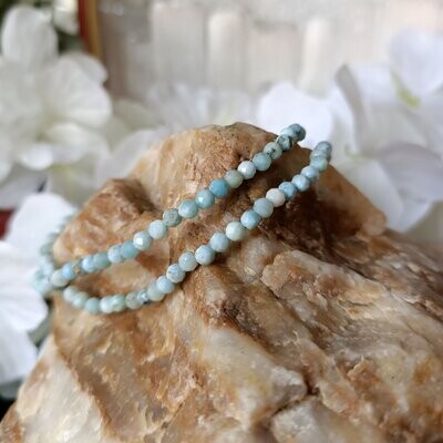 Pulsera de larimar tallada 3mm