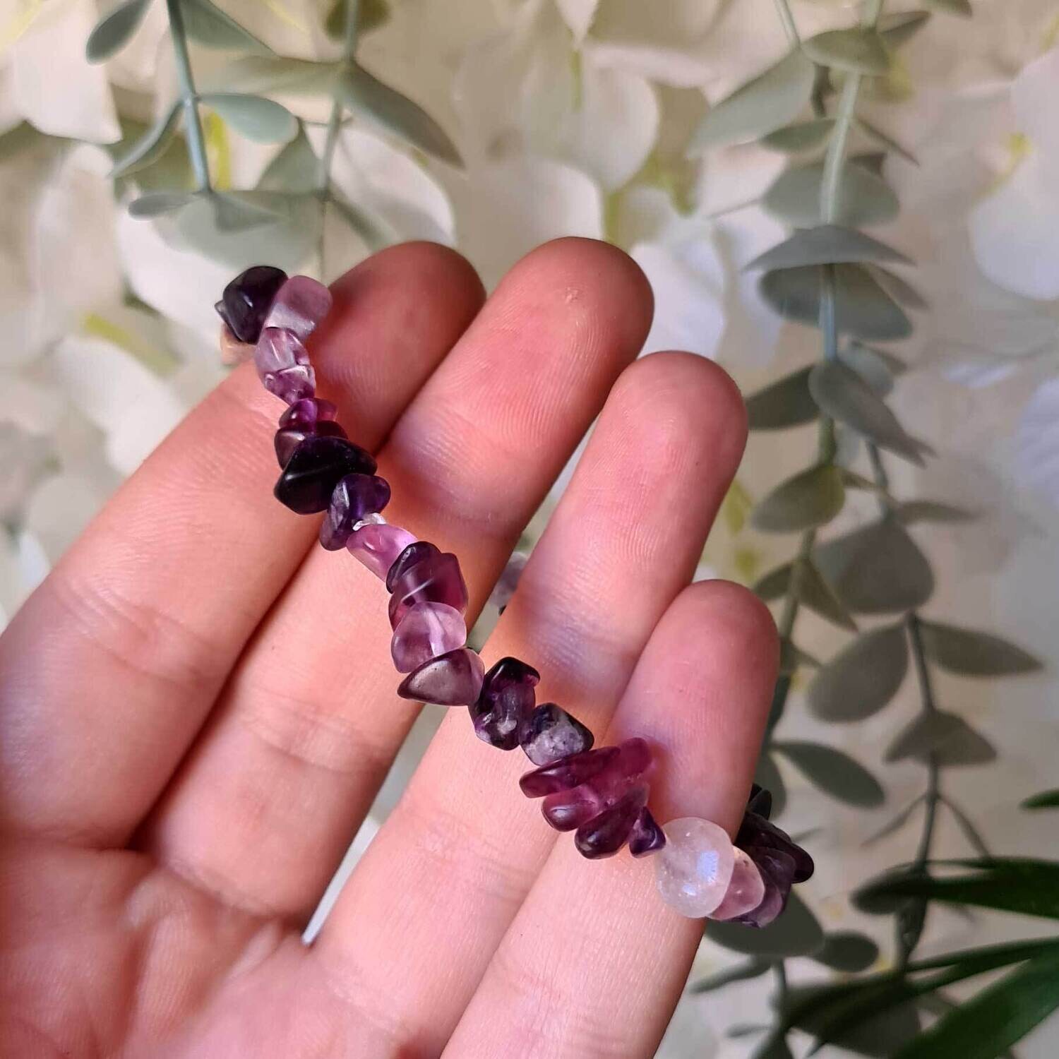 Pulsera chip de fluorita lila extra