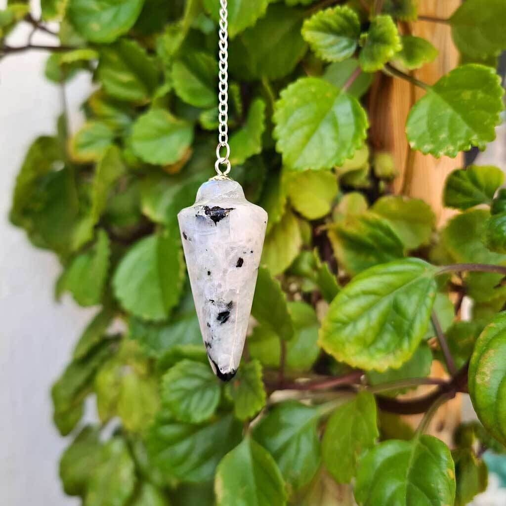 Péndulo gota de piedra luna