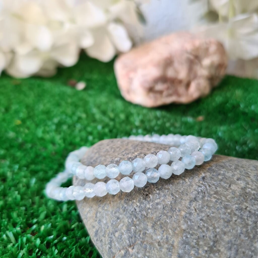 Pulsera de aguamarina tallada extra 4mm
