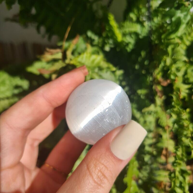Esfera pequeña de selenita extra