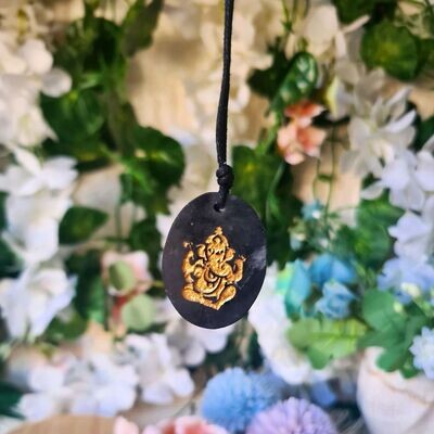 Colgante ganesha de shungit