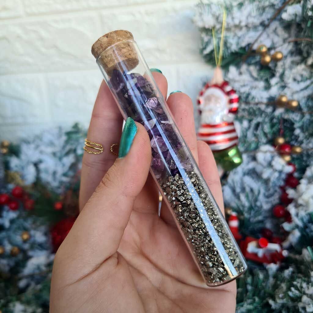 Tubo de cristal con Pirita y Amatista