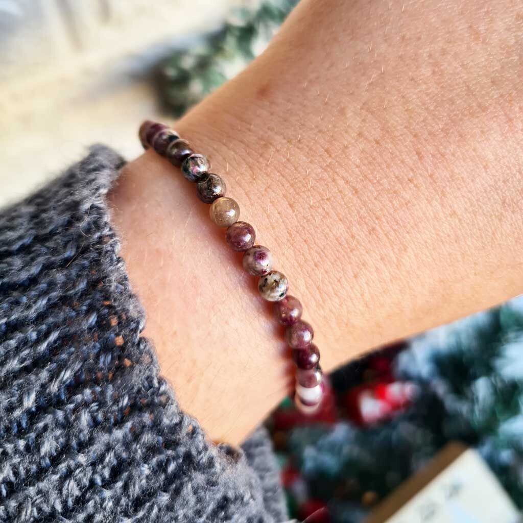 Pulsera de Turmalina Flor de ciruelo 5mm