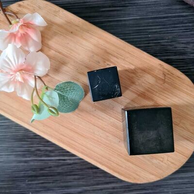 Cubo de Shungit pulida