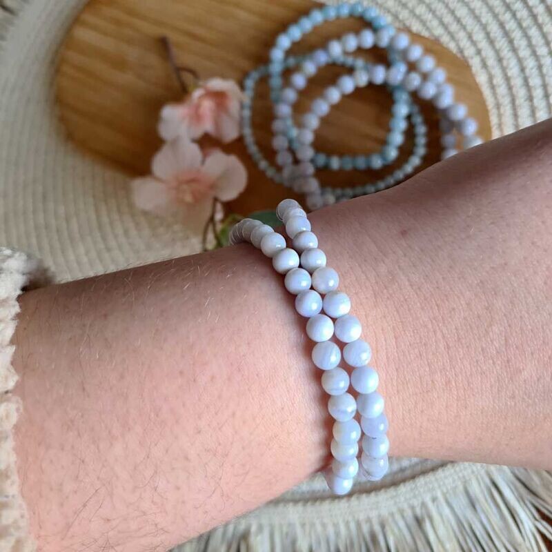 Pulsera  de calcedonia elástica  de 5 mm