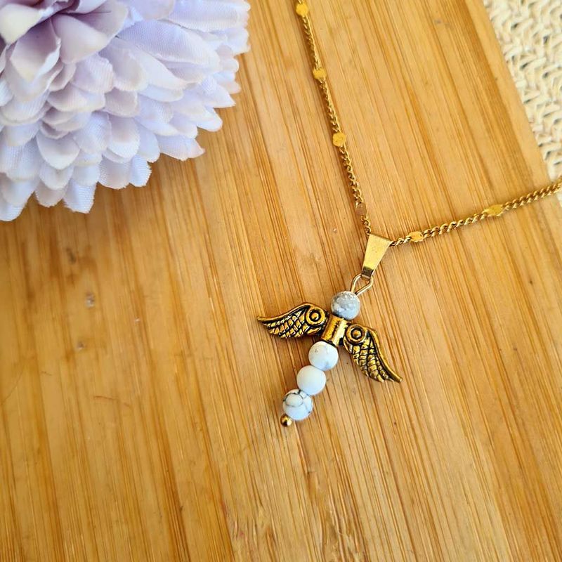 Colgante Angelito  de Howlita