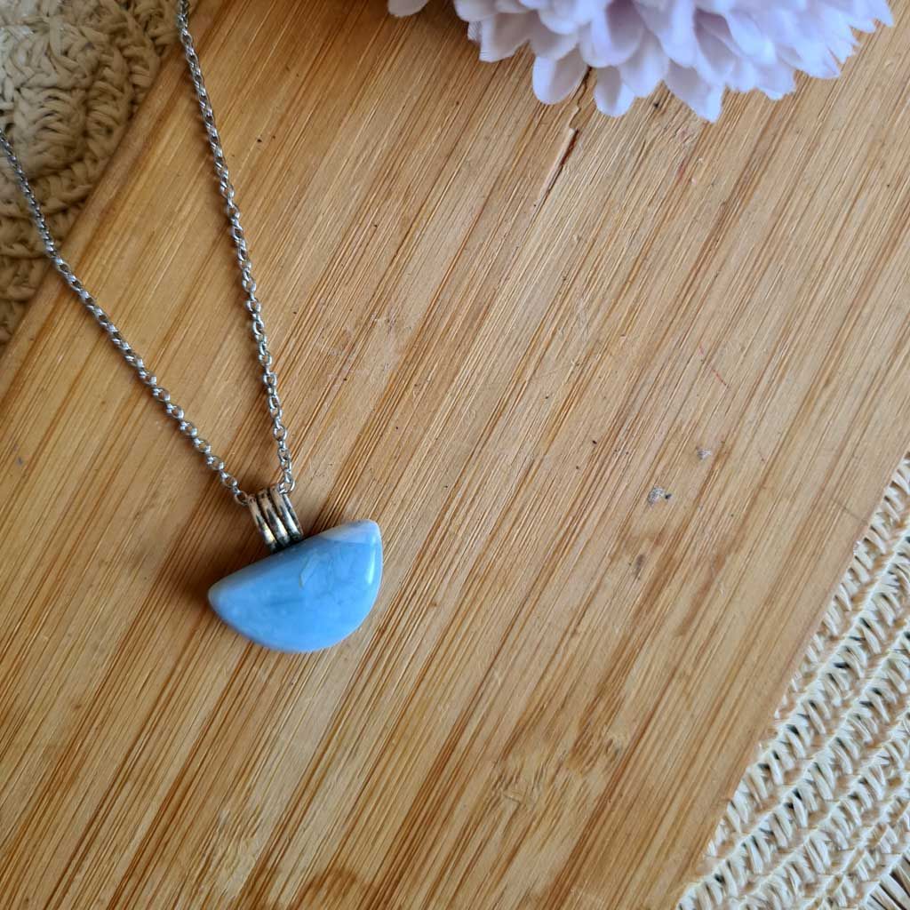 Colgante de Ópalo azul en plata de ley 925
