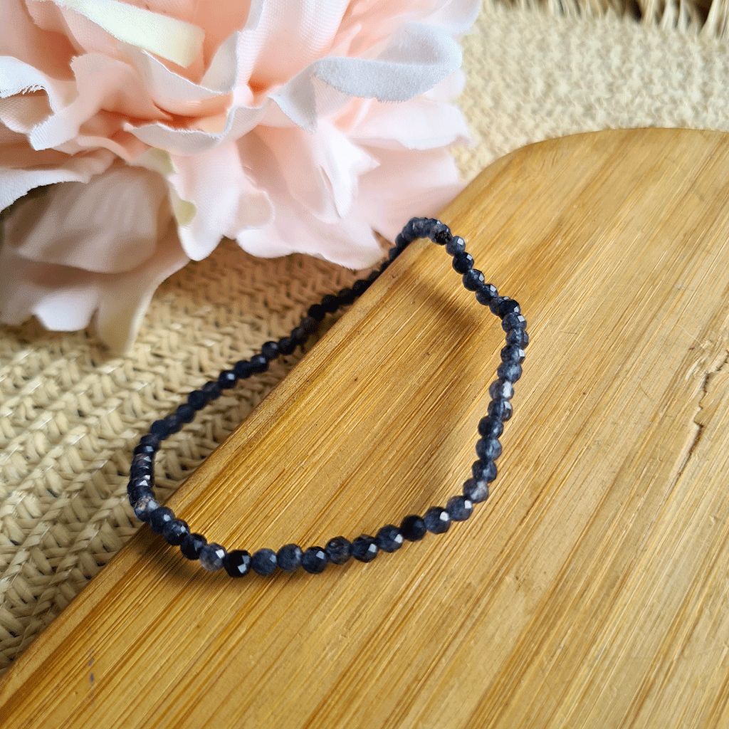 Pulsera elástica de Zafiro Azul tallado de 3 mm