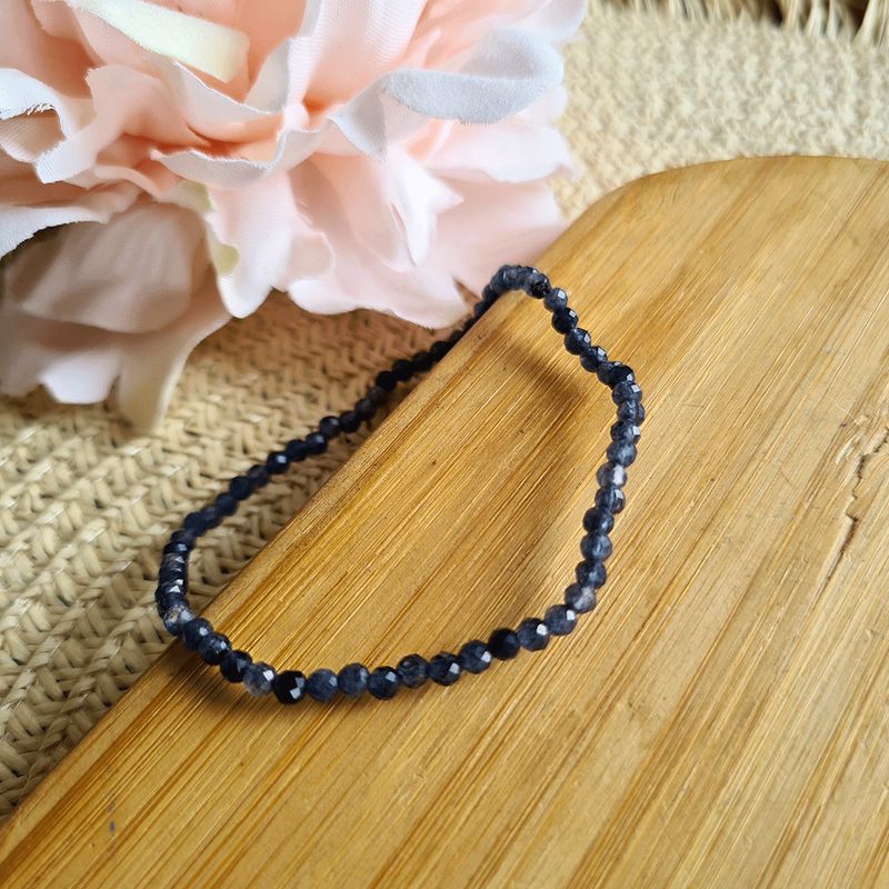 Pulsera elástica de Zafiro Azul tallado de 3 mm