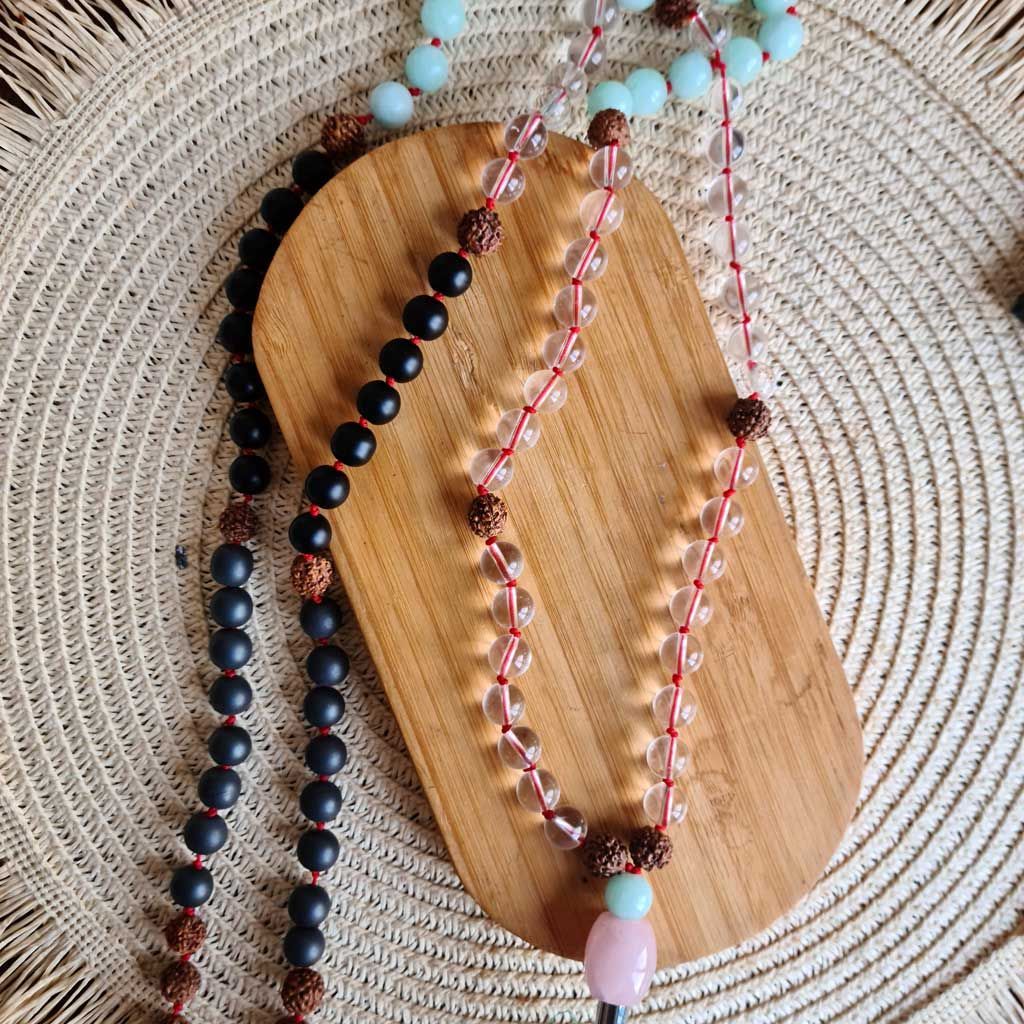 Mala de Minerales  y Rudrasha con 108 cuentas y Guru