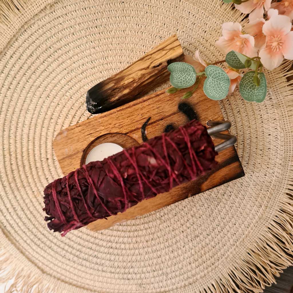 Quemador de Palo Santo y Fumerios con gravado de Om