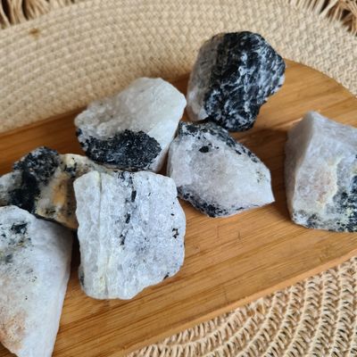 Bruto de Cuarzo Turmalinado Bruto de Cuarzo Turmalinado