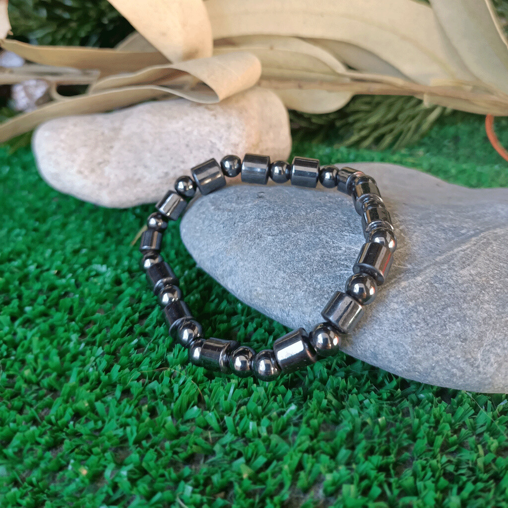 Pulsera elástica irregular de hematite Pulsera elástica irregular de hematite