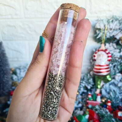 Tubo de cristal con Cuarzo Rosa  y  Pirita