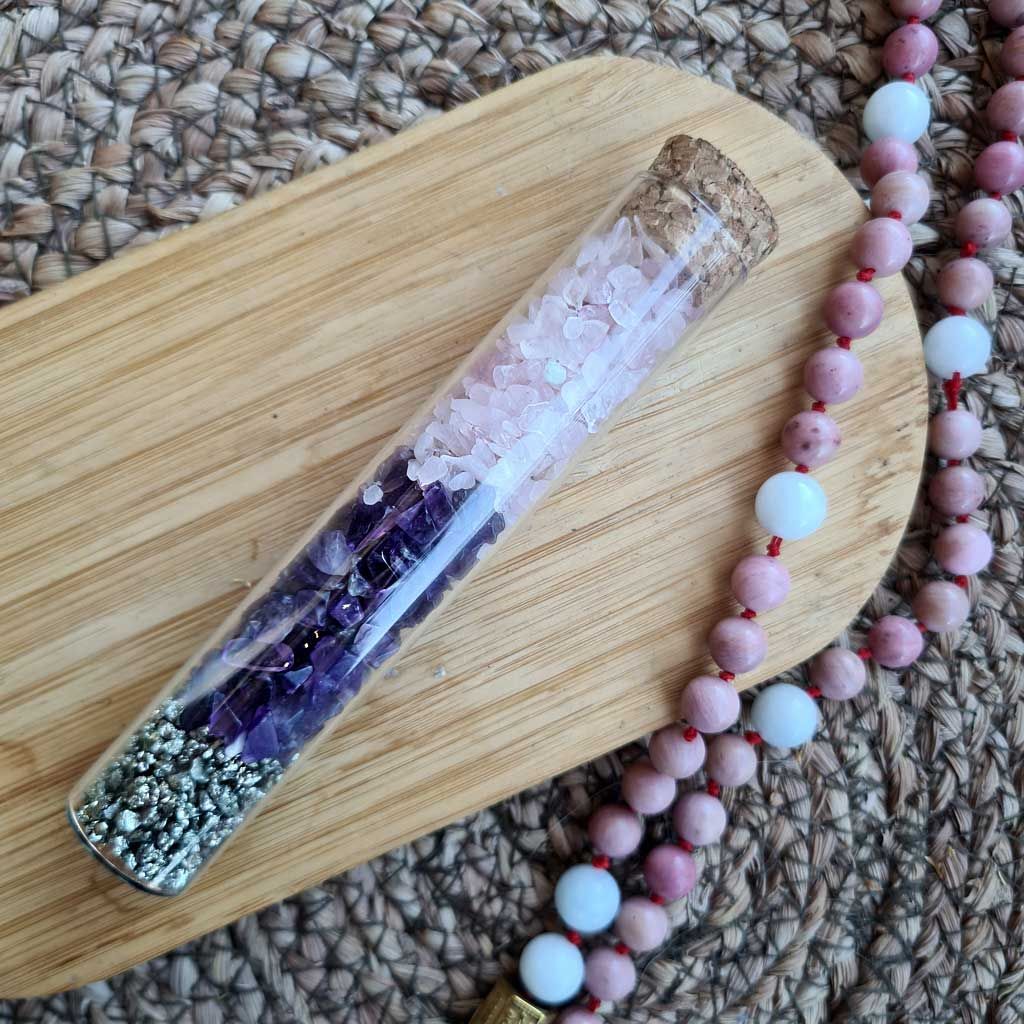 Tubo de cristal con Amatista - Pirita - Cuarzo Rosa