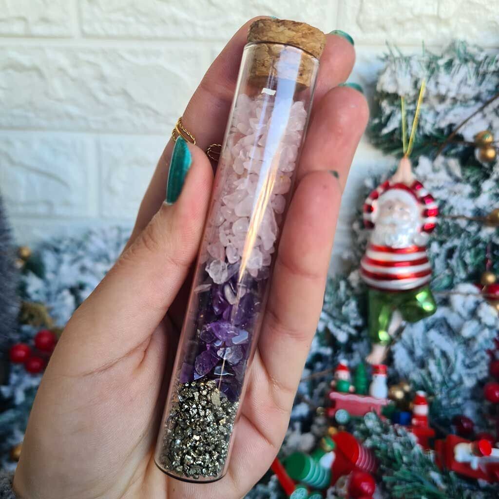Tubo de cristal con Amatista - Pirita - Cuarzo Rosa Tubo de cristal con Amatista - Pirita - Cuarzo Rosa